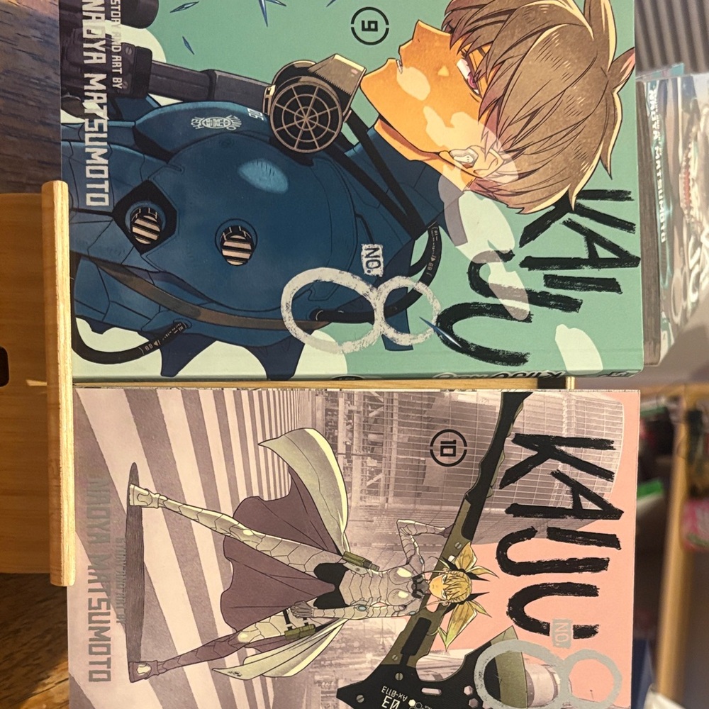 Kaiju no.8 vol. 1-14, kaiju no.8: B-side vol. 1-2 and kaiju no.8 relax vol. 1 - Picture 8 of 10